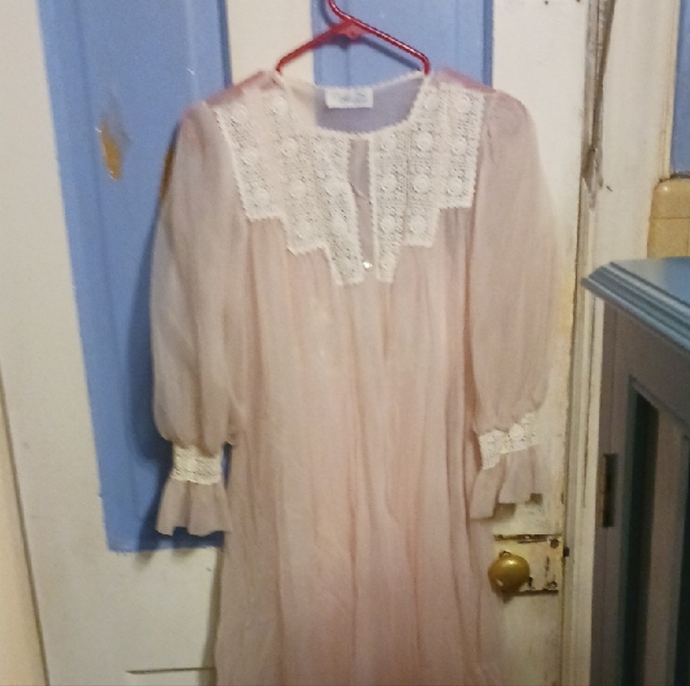 Elegant Lace Trim Pink Chemise